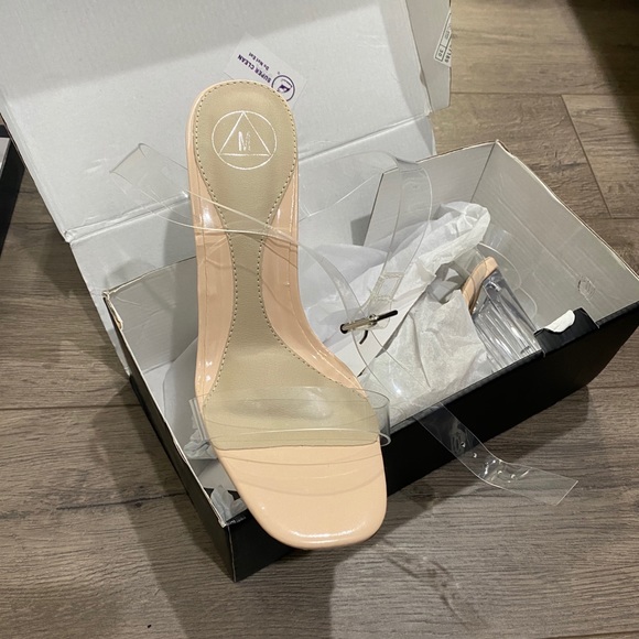 Clear sandal heels - Picture 1 of 3